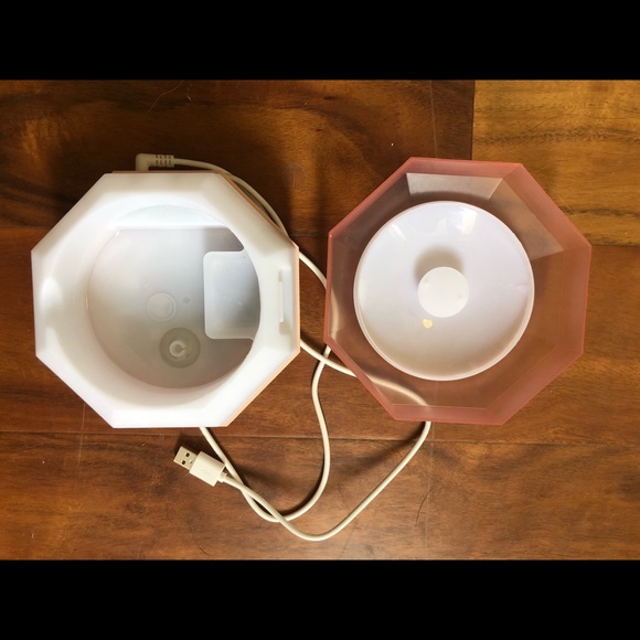 Pink Oil Diffuser & Nightlight - Picture 2 of 3